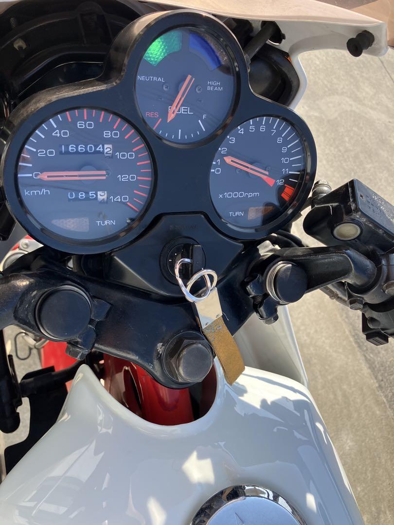 CBX125F