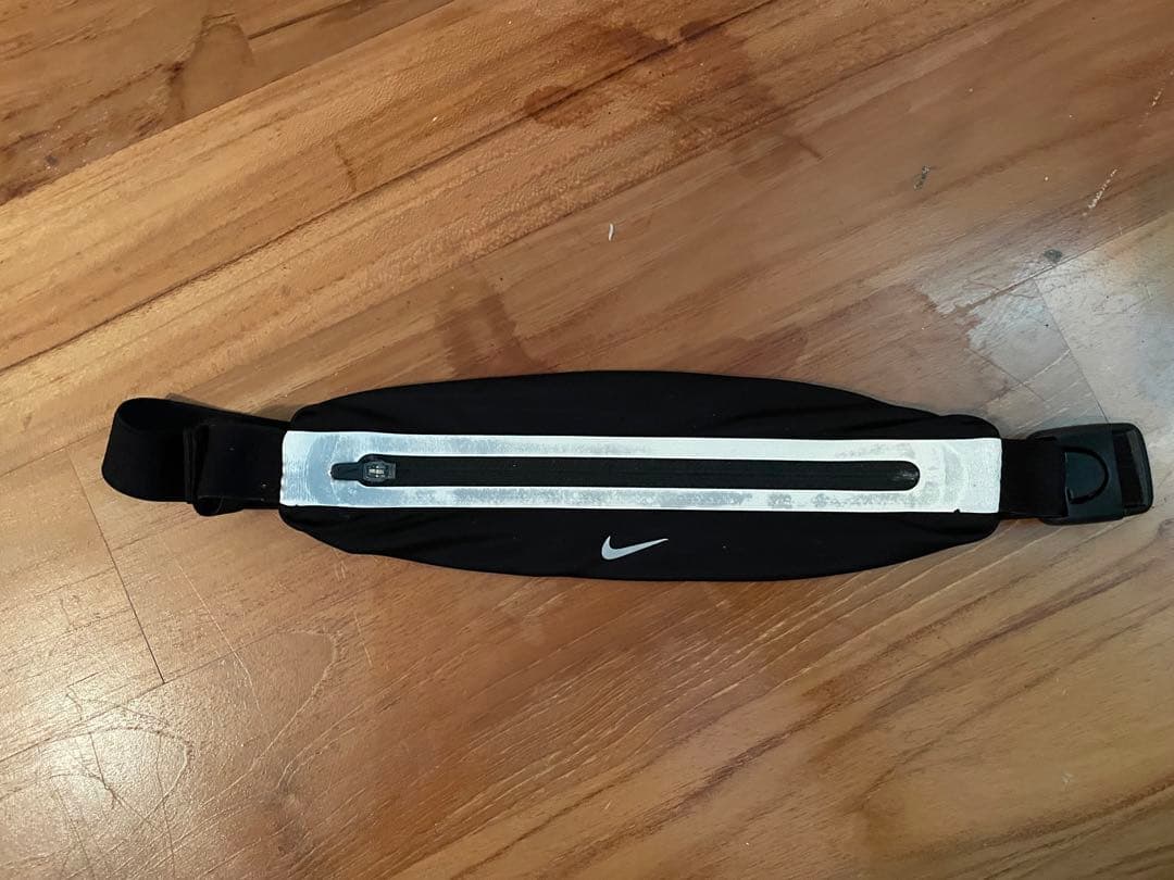 ナイキ ランニングポーチ 魅力的な価格 ナイキ ランニングポーチ 魅力的な価格