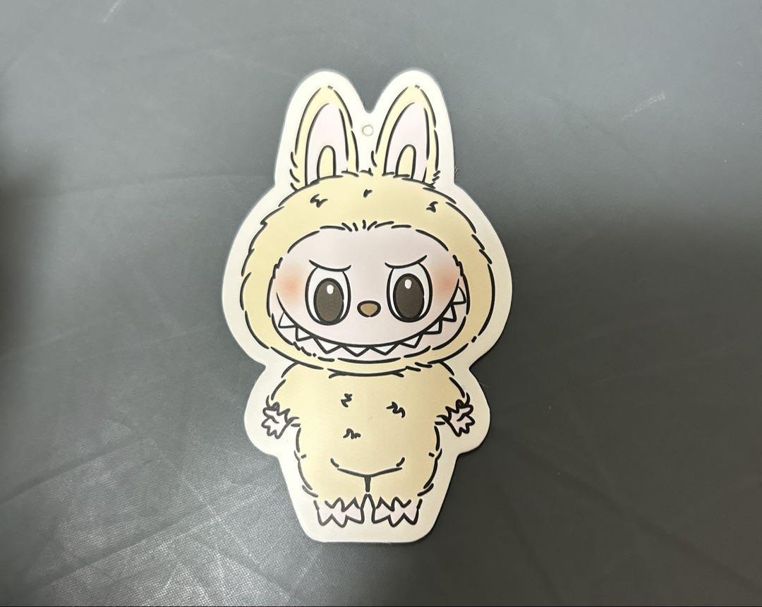 ポップマート　ラブブ　ぬいぐるみペンダント　マカロン　ソイミルク　白　クリーム色 ポップマート ぬいぐるみペンダント マカロン ソイミルク 白