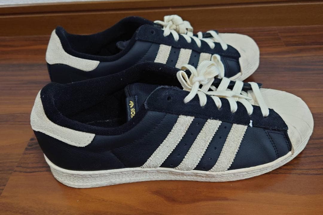 【掘り出し物！】adidas スーパースター82