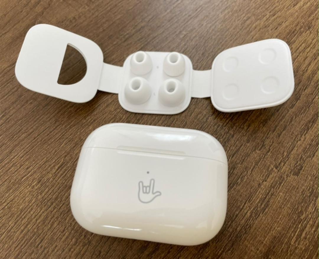 37%割引ホワイト系【超新作】 アップルApple AirPods Pro 本体 美品 気に入って購入 【美品】Apple AirPods 本体 Pro イヤフォン
