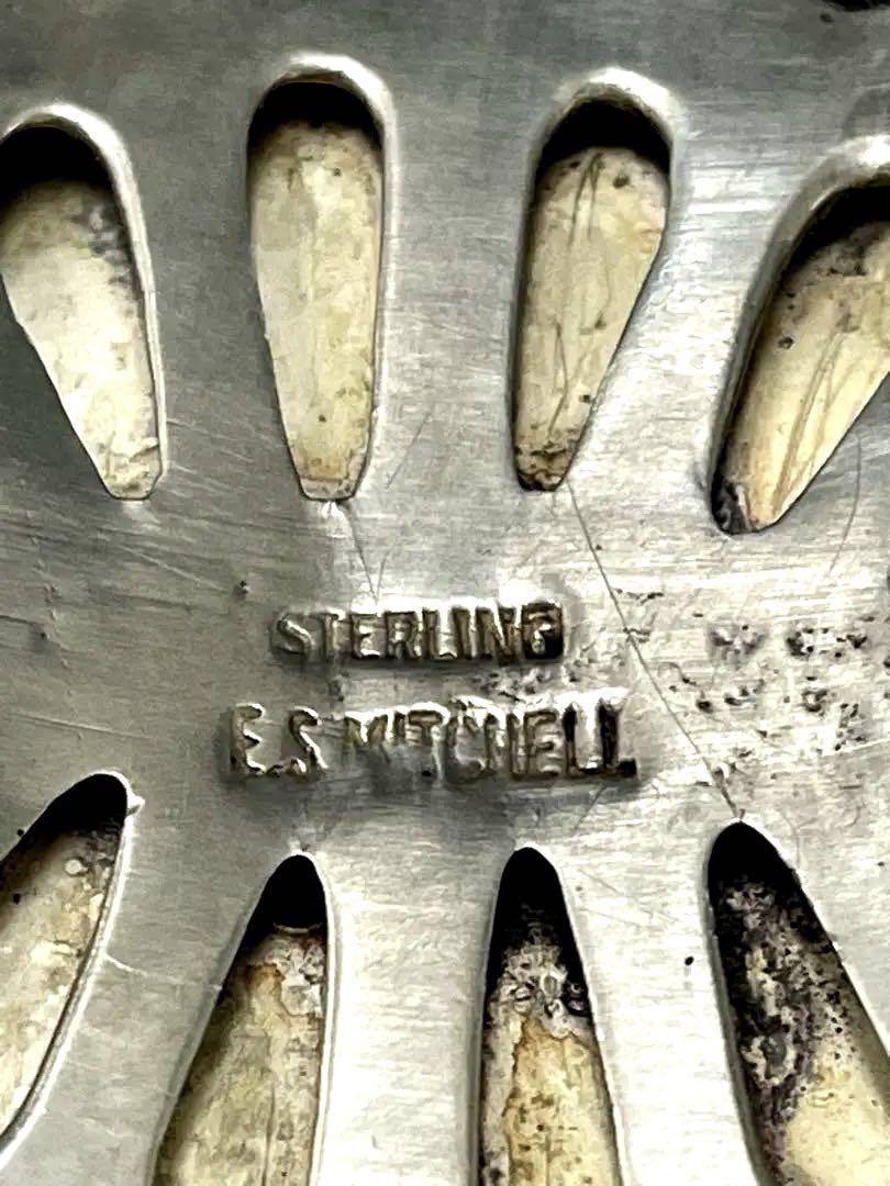 ナバホ族 E.S MITCHELL作 ターコイズ SILVER バングル ナバホ族 E.S MITCHELL作 ターコイズ SILVER バングル - メルカリ