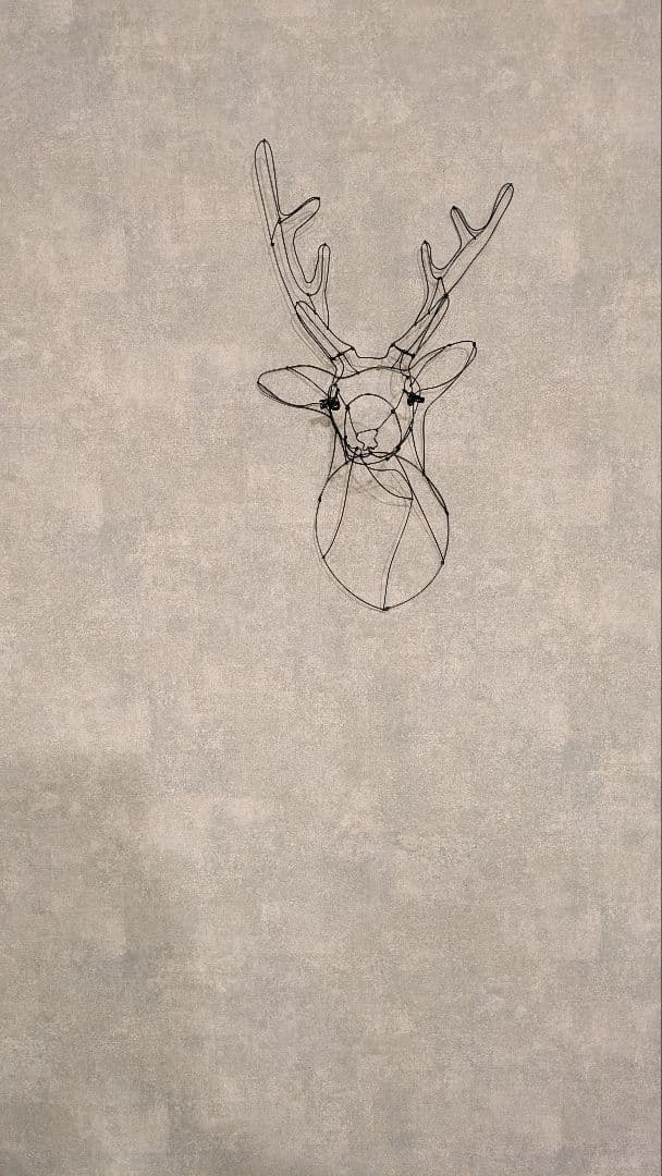 やさしい鹿のワイヤーアート