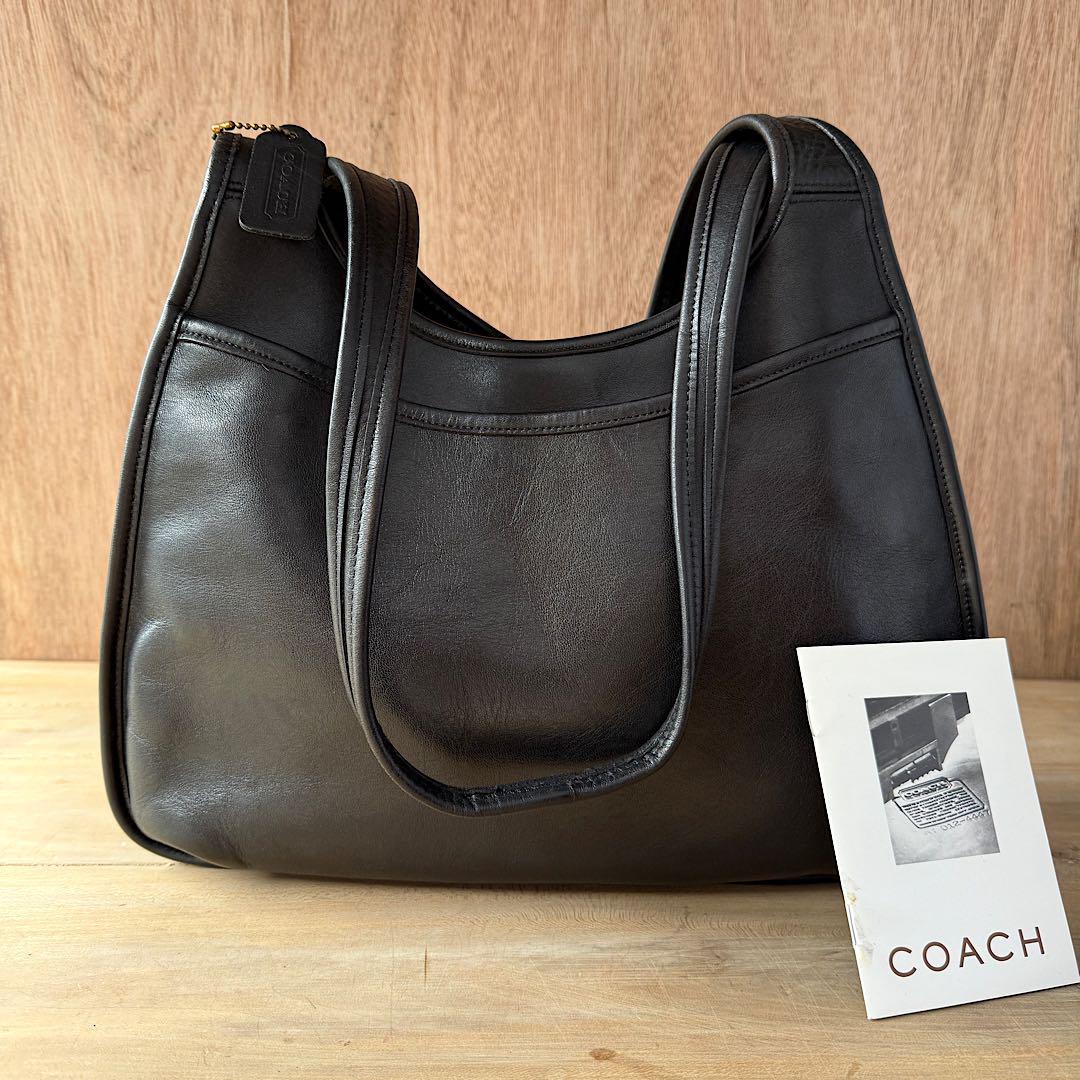 文豪ストレイドッグス　原画集 -第3集- 美品 オールドコーチ OLD COACH 9035 ERGOショルダーバッグ 黒