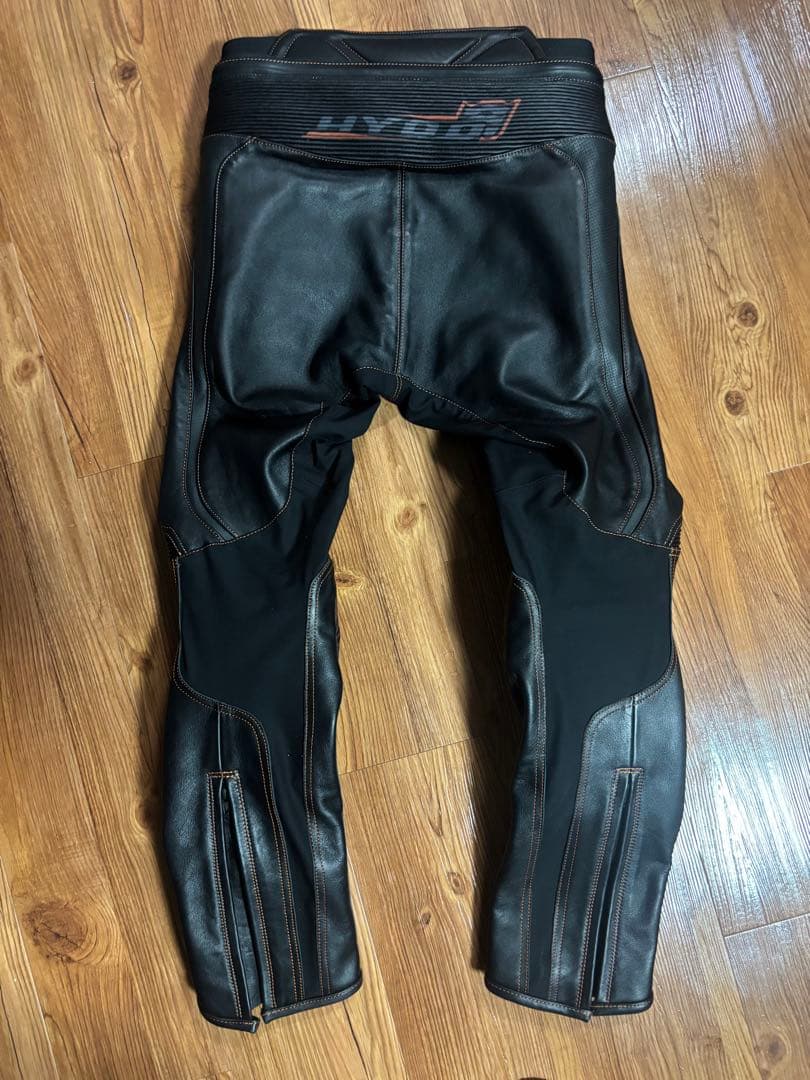 美品 HYOD hyod ヒョード レザーパンツ Mサイズ 美品 HYOD hyod ヒョード レザーパンツ Mサイズ