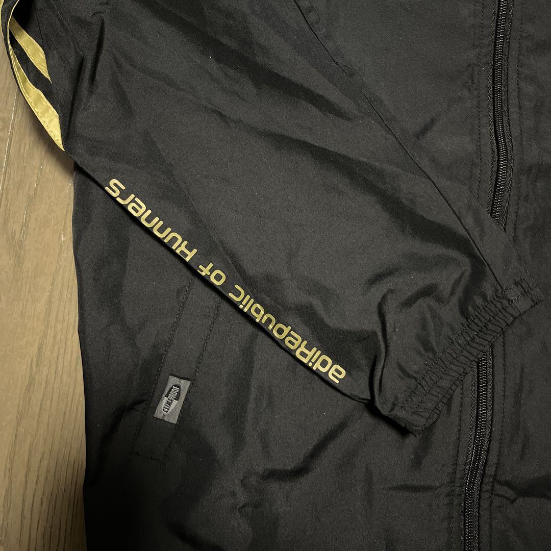 希少！adidas ランニングジャケット　バックプリント！