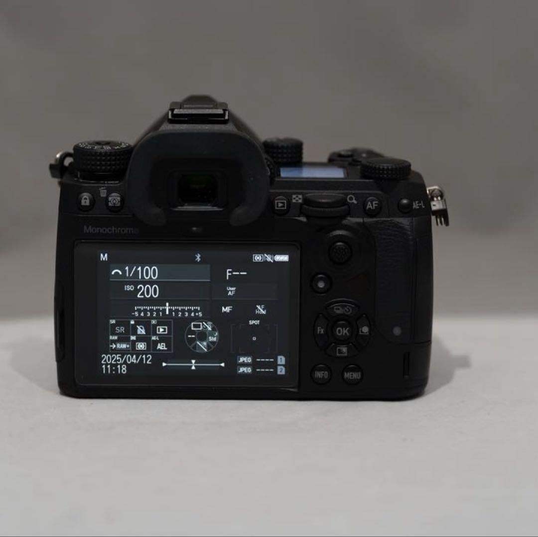 R【1602ショット】PENTAX K-3IIIモノクローム