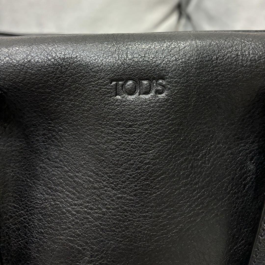 TOD'S ブラック レザー ビジネスバッグ