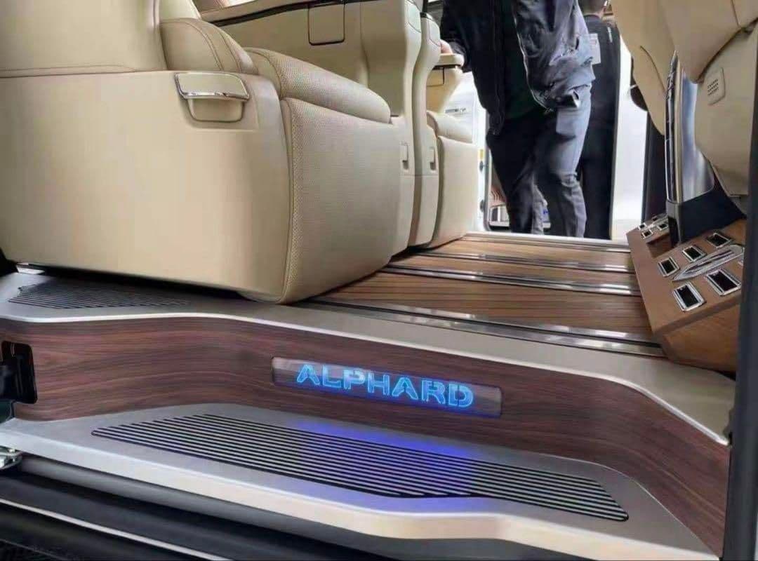 高级新品アルファード30系 前期 後期スカッフブレードブルー点灯(SALE) 高级新品アルファード30系 前期 後期スカッフブレードブルー点灯(SALE)