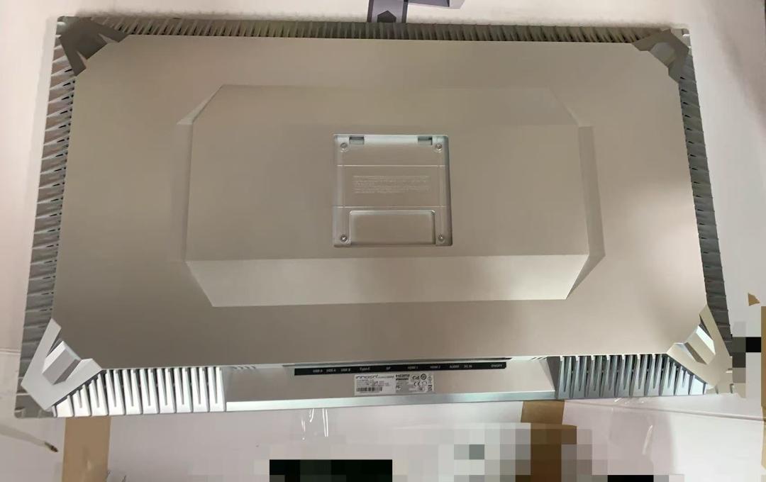 INNOCN ミニLED 4K ゲーミングモニター 32インチ