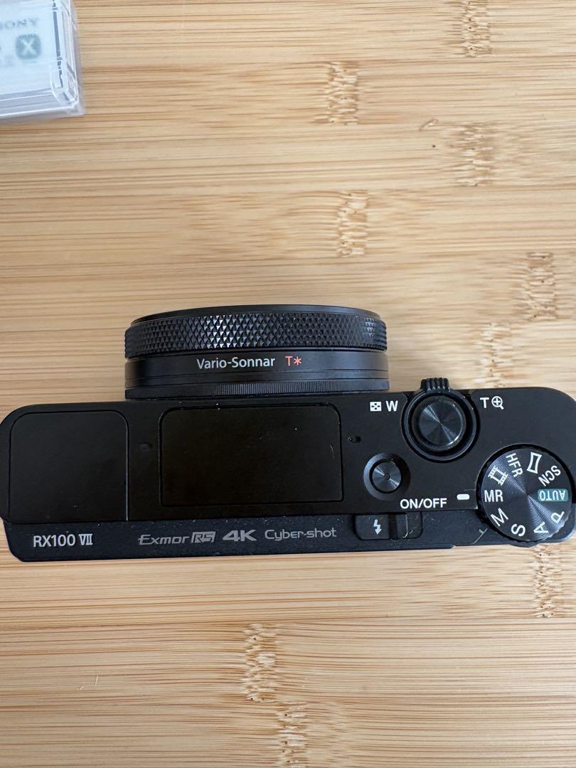 デジタルカメラ SONY RX100M7