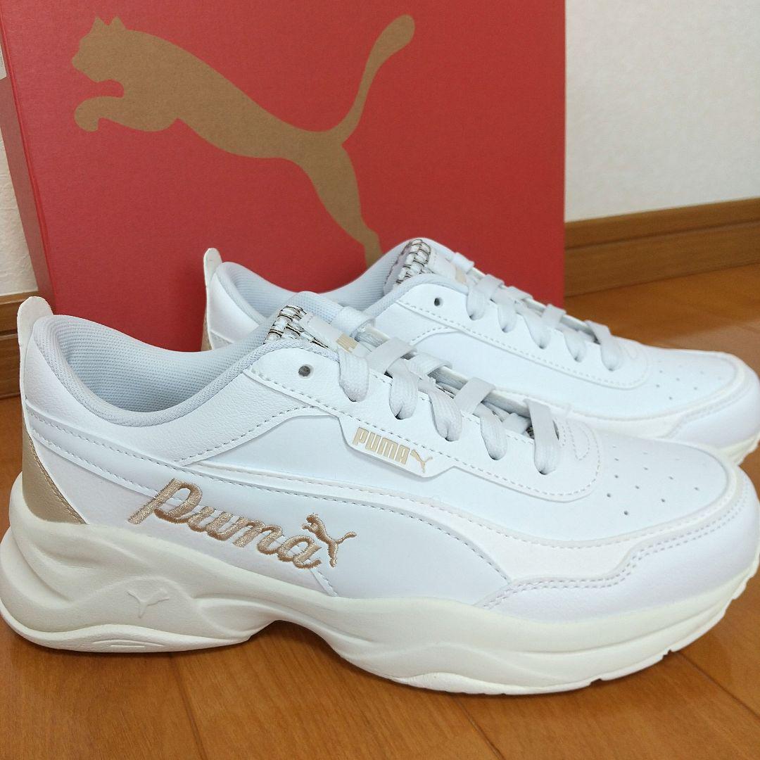 【値下げ】PUMA 厚底スニーカー ホワイト シリアモードブロッサム 24.0