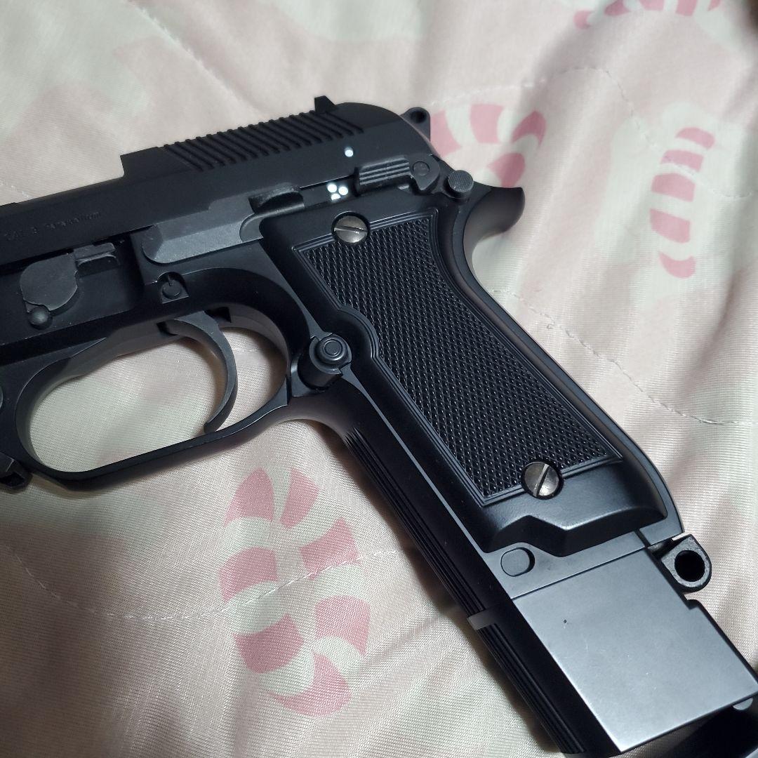 すぐ撃てます 東京マルイ　M93R　電動ハンドガン