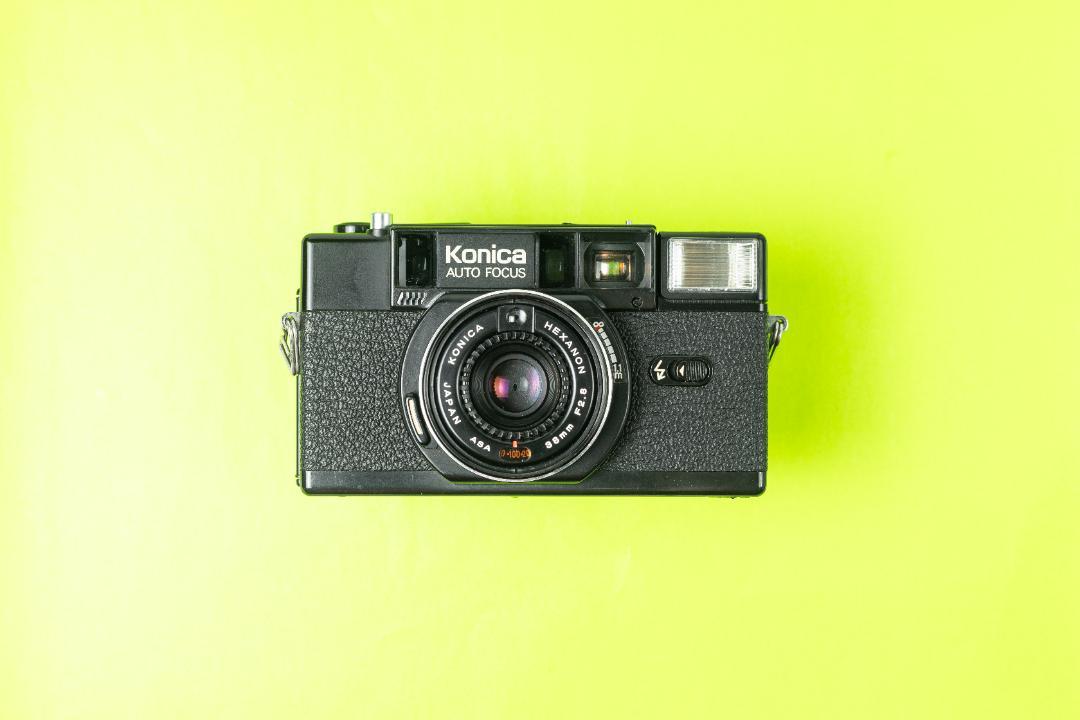 [#323] コニカ KONICA C35 AF2 フィルムカメラ