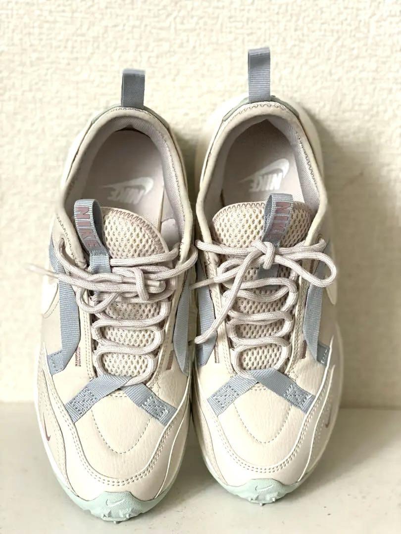 Piii様専用 Nike ナイキ TC7900 スニーカー ベージュ 23cm
