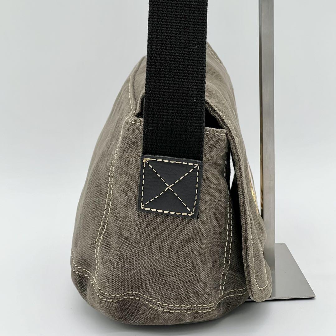 【廃盤・美品】Vivienne ビッグオーブ ショルダーバッグ キャンバス 廃盤・美品】Vivienne ビッグオーブ ショルダーバッグ キャンバス