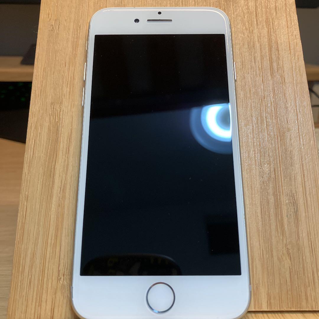 史上一番安い 【美品】iPhone8 本体のみ シルバー ホワイト SIMフリー 白鳥のクリスタルリング 美品 iPhone8本体 SIMフリー スマートフォン本体