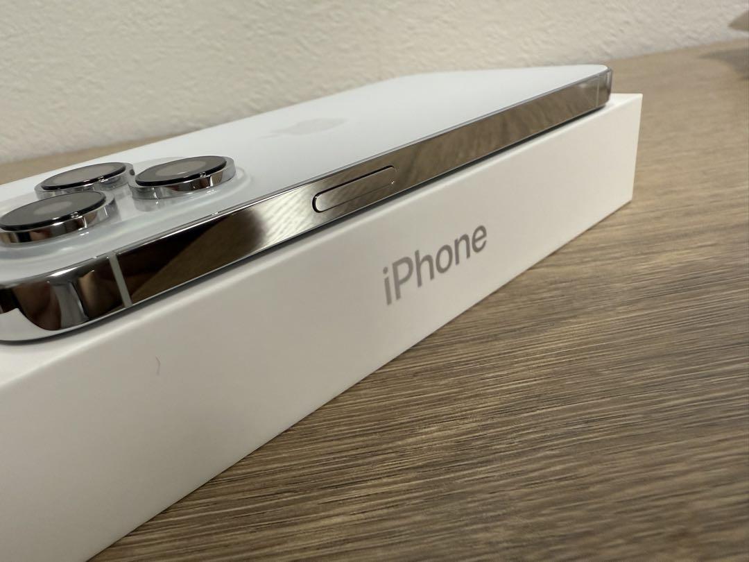 美品 iPhone14Pro 128GB シルバー SIMロックなし