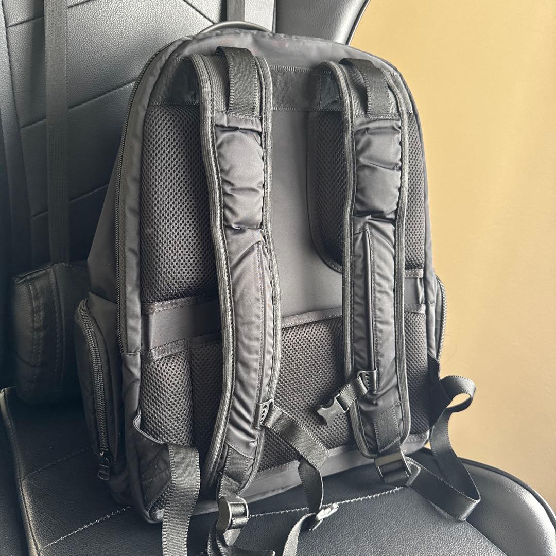 【美品・多機能】コシノジュンコ・バックパック(インナーショルダーバック付き)