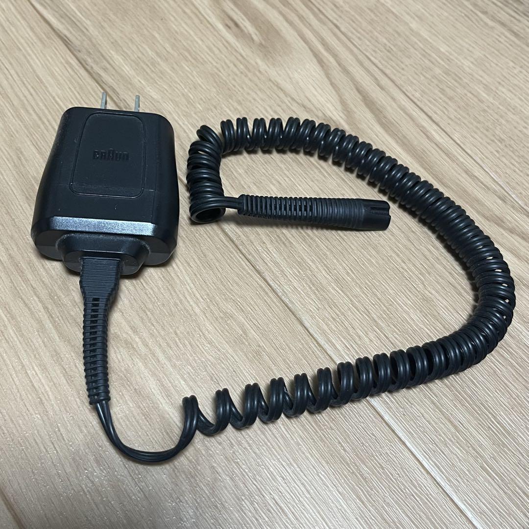 【ジャンク品】Braun メンズ電気シェーバー 三枚刃