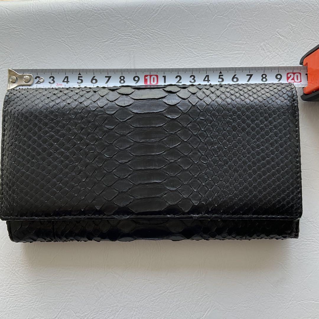 【美品】ブラック ヘビ革 長財布