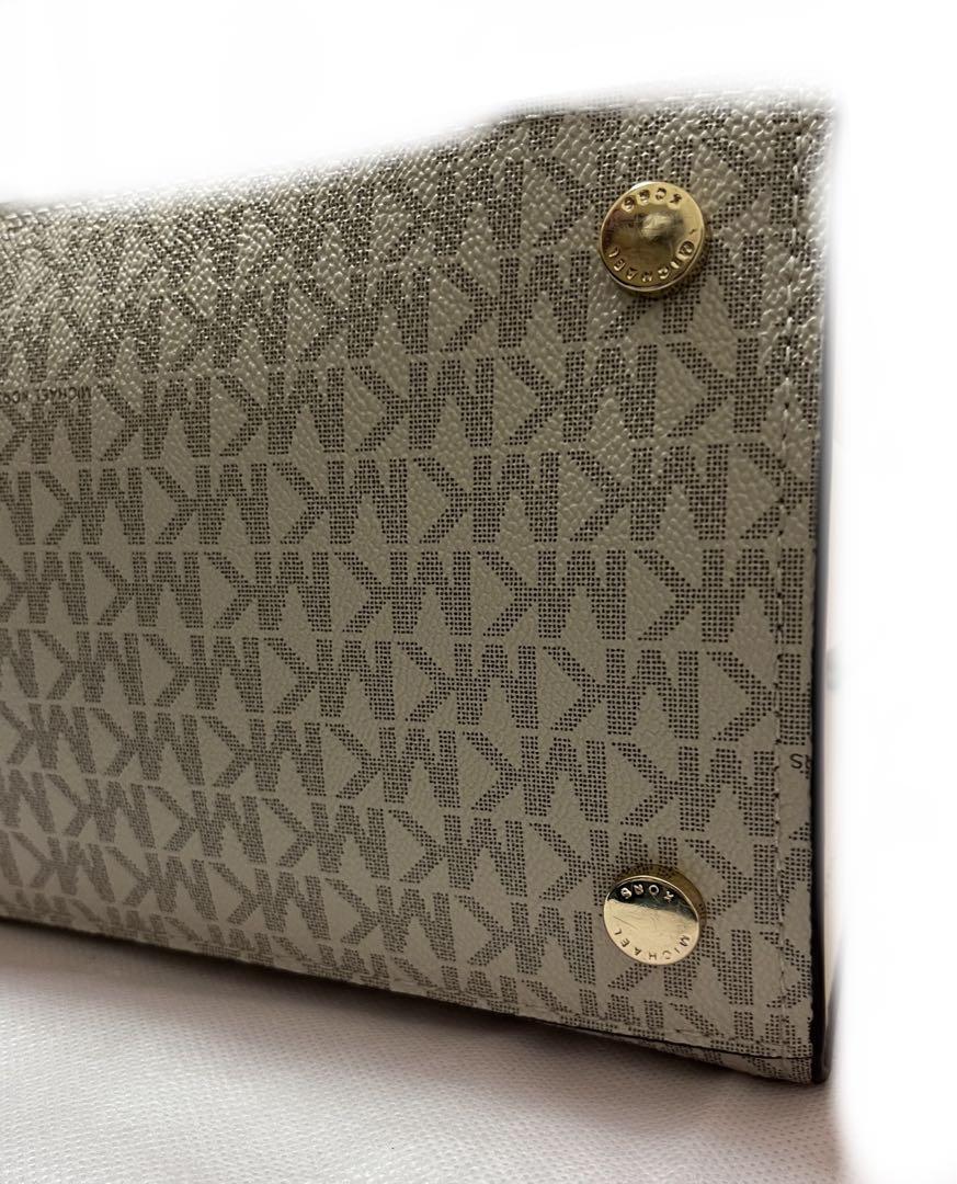 MICHEAL KORS  サッチェル ミディアム 白 保証書付き