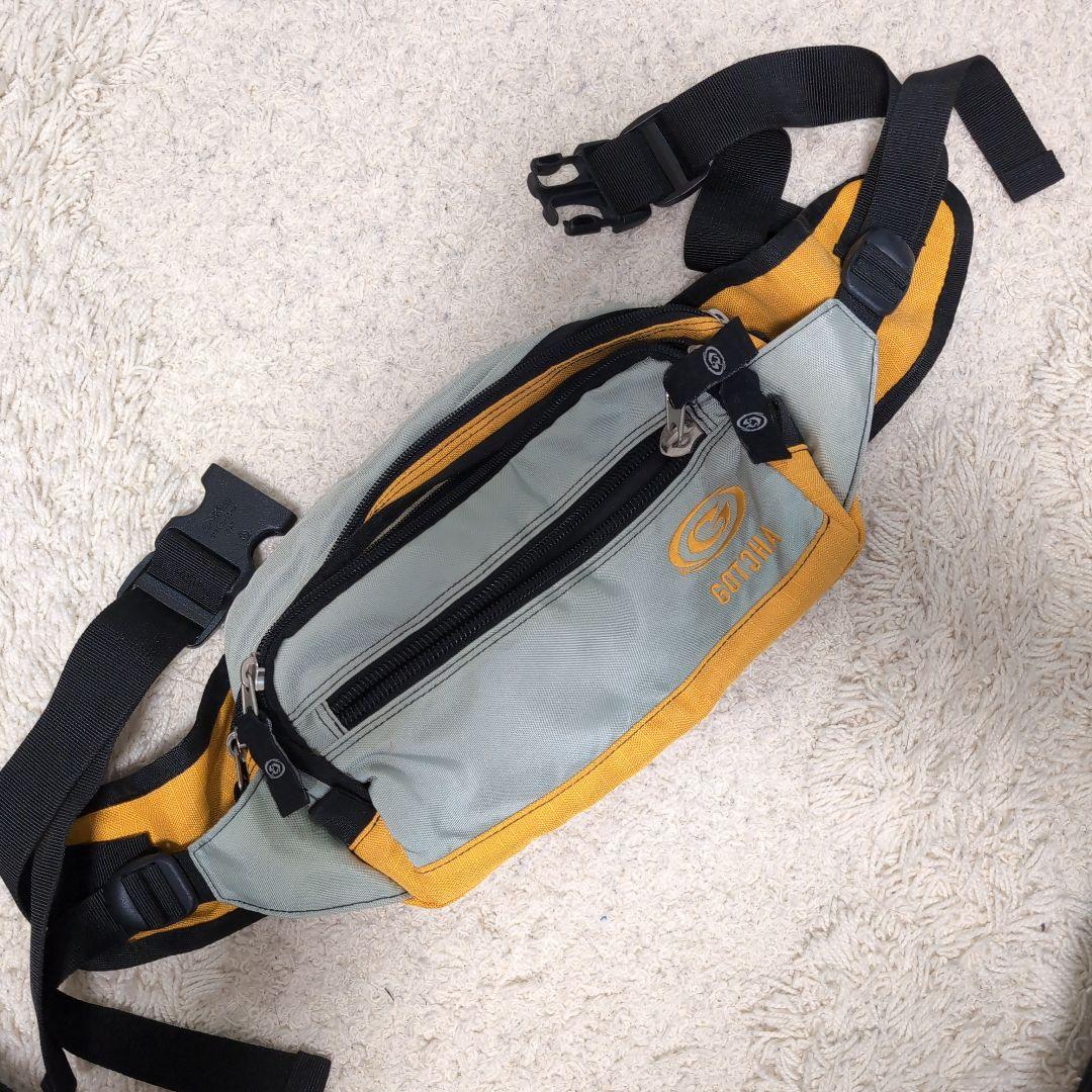 ボディバッグ・ウエストポーチ グレーとオレンジ 5,200円