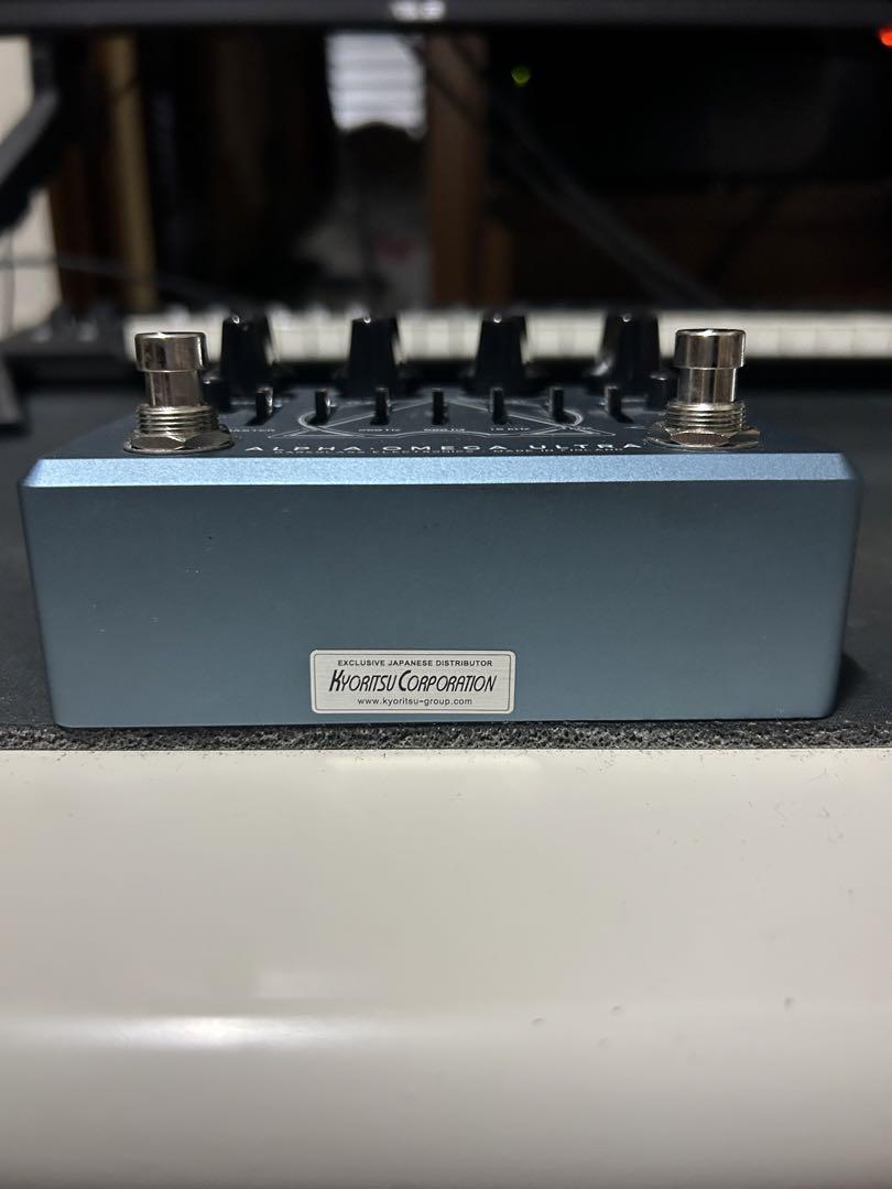ベース Darkglass  Alpha Omega Ultra V2 with AUX