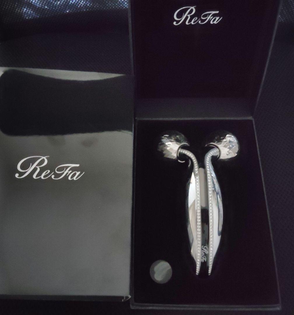 ReFa 美顔ローラー シルバー 専用ケース付き 美品】ReFa リファクリスタル 美顔ローラー シルバー 専用ケース