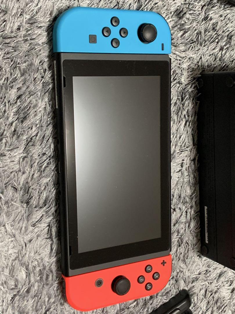 Nintendo Switch 本体 ケース付き　青/赤 Joy-Con