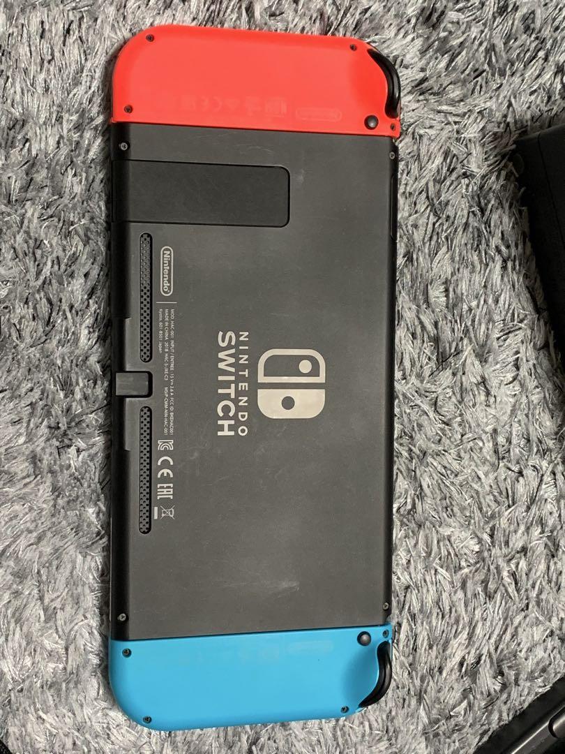 Nintendo Switch 本体 ケース付き　青/赤 Joy-Con