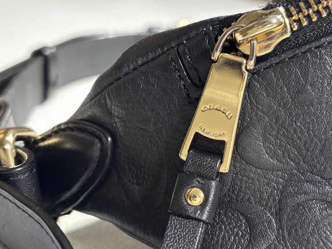 COACH　コーチ　ボディバッグ