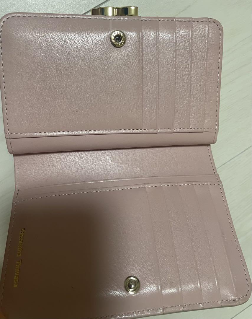 「新品＊美品」♡Samantha Thavasa ベージュエナメル皮革　折り財布 エナメルハート型押し 折財布(FREE ピンク): Samantha Thavasa