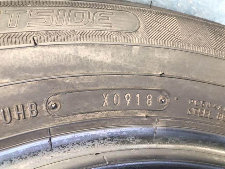 【中古】 ダンロップサマータイヤ215／65R16 98H深溝 タイヤ・ホイール
