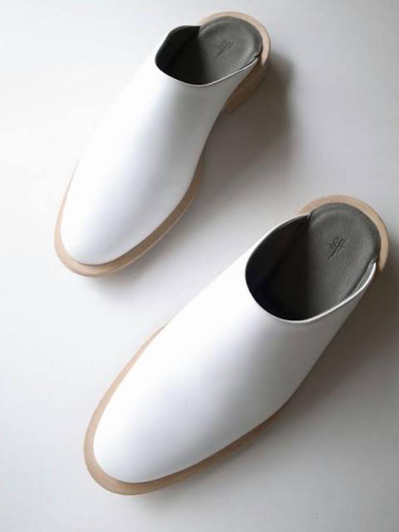 ISHMM sabot shoes white