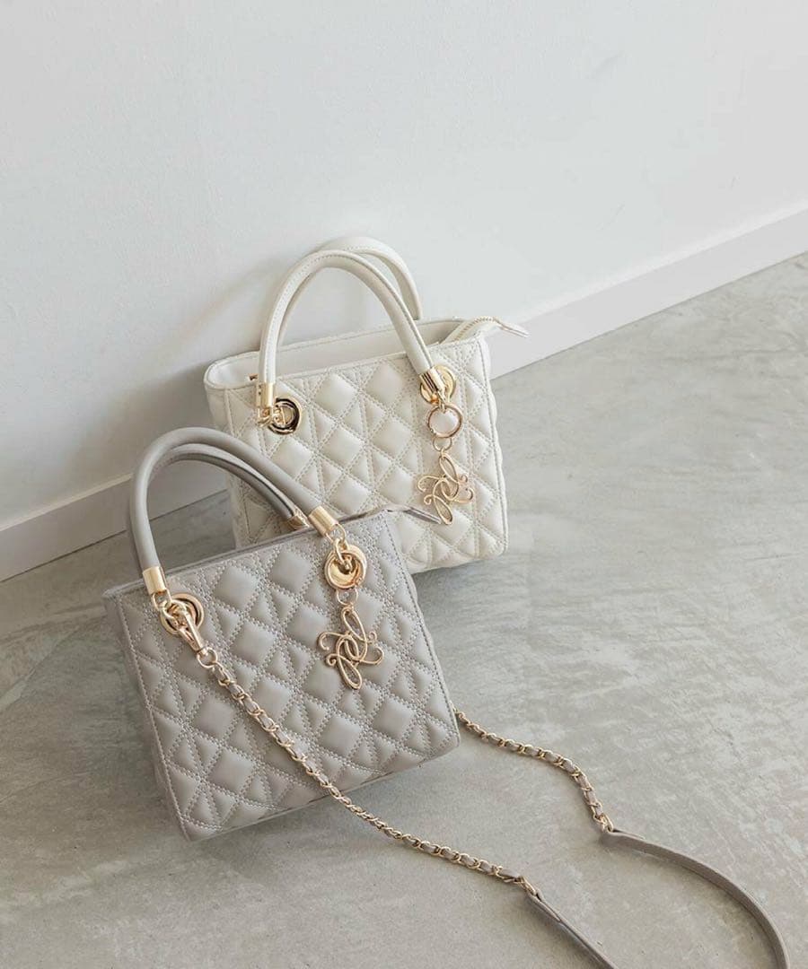 RANDA 2WAYキルティングバッグ　ハンドバッグ　アイボリー　即購入可