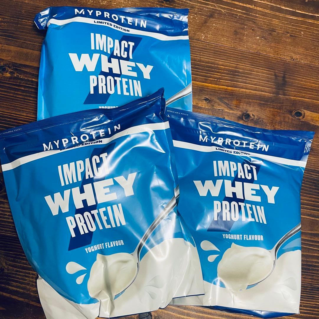 くすみ水色 大人気♪ マイプロテイン ホエイ ヨーグルト味1kg ×3袋