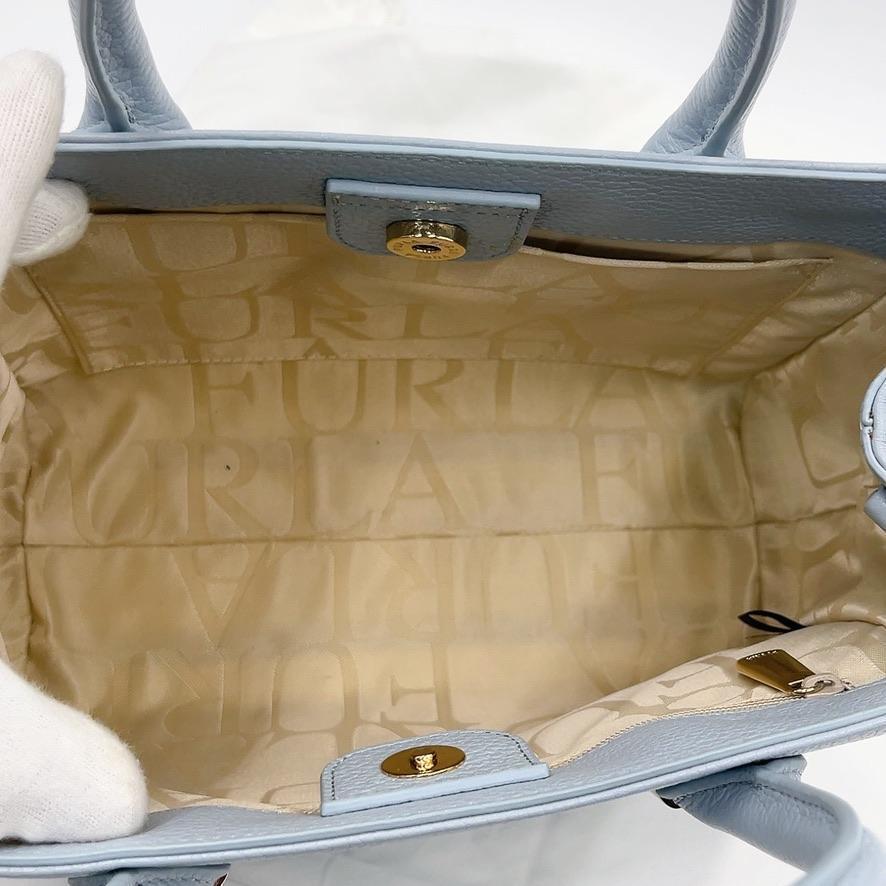 付属品完備 美品 FURLA 2wayバッグ スクエア 斜め掛け c629