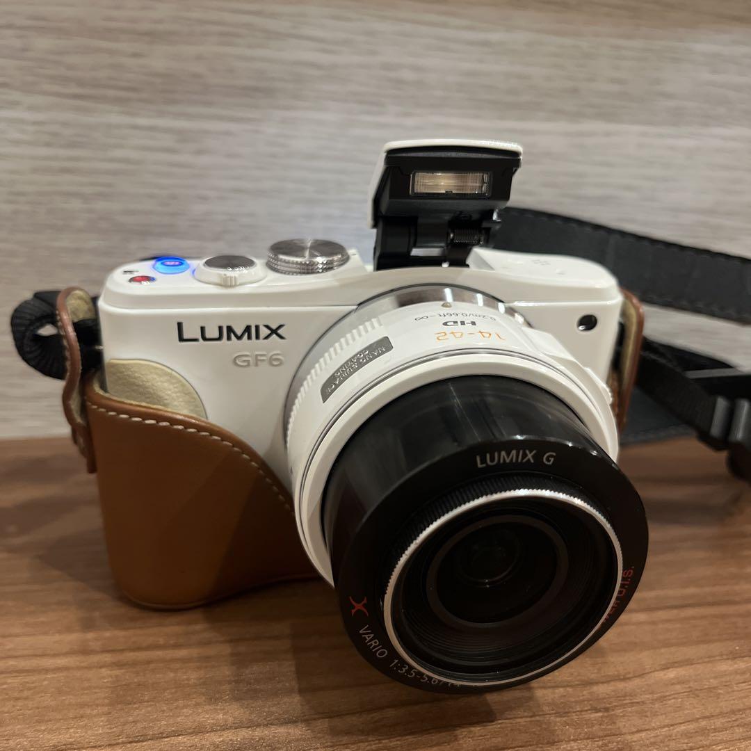 LUMIX GF6 ホワイト レザーケース付き