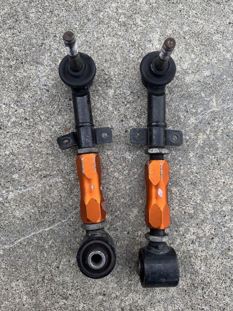 レクサス　マークX　18クラウン 調整式　トーコン　トーコントロール　アーム