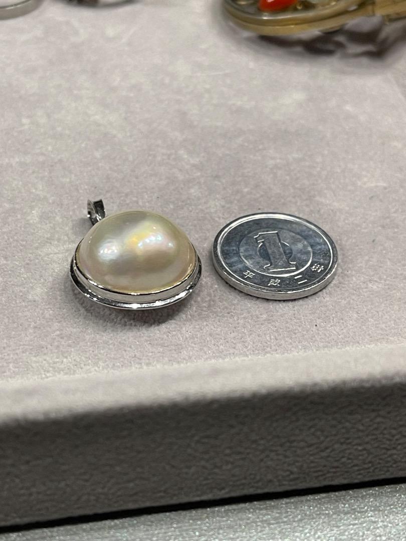 MABE PEARL ペンダントトップ マベパール 約18mm Silver