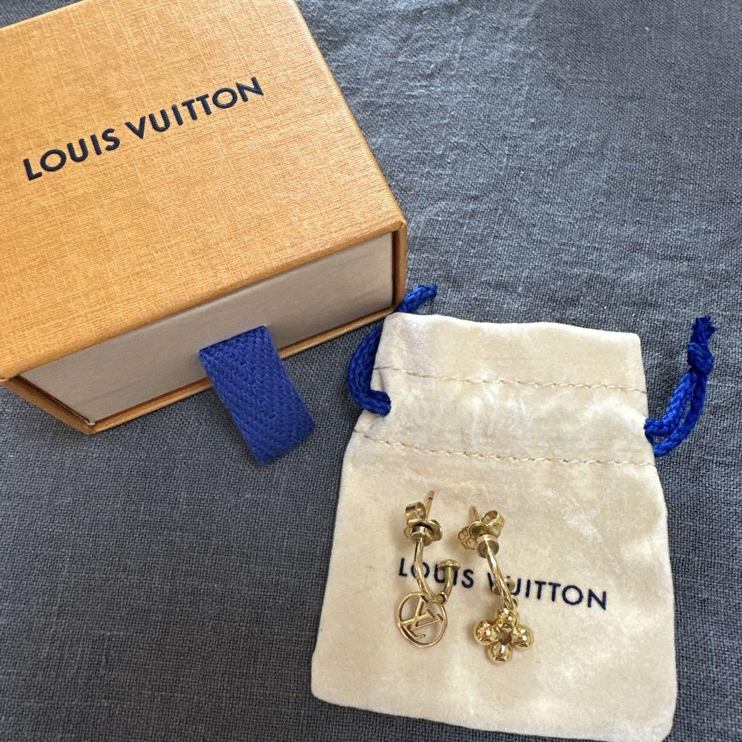 最大の割引 LOUIS アクセサリー ロゴデザインピアス VUITTON アクセサリー