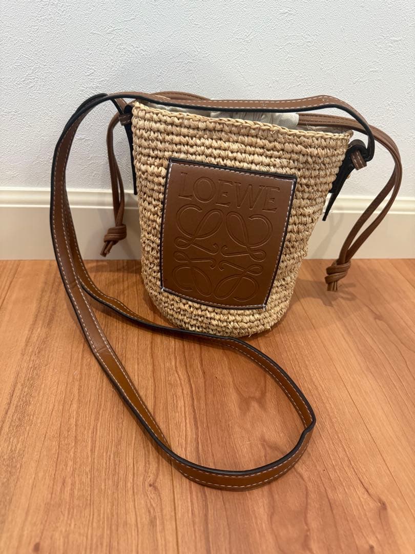 ロエベ ラフィア かごバッグ ショルダー