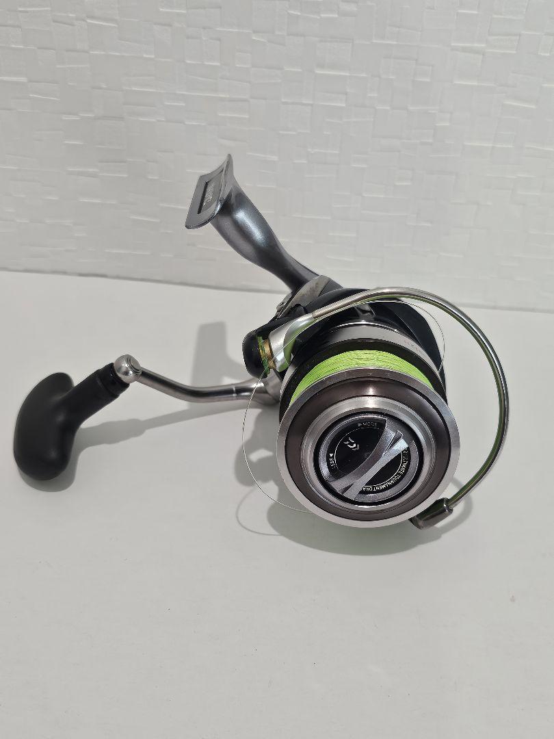 【DAIWA】カルディア3012H スピニングリール　中古品