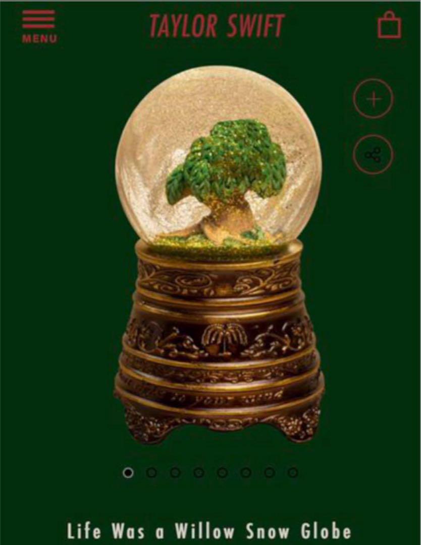 Snow Globe♡Taylor Swift