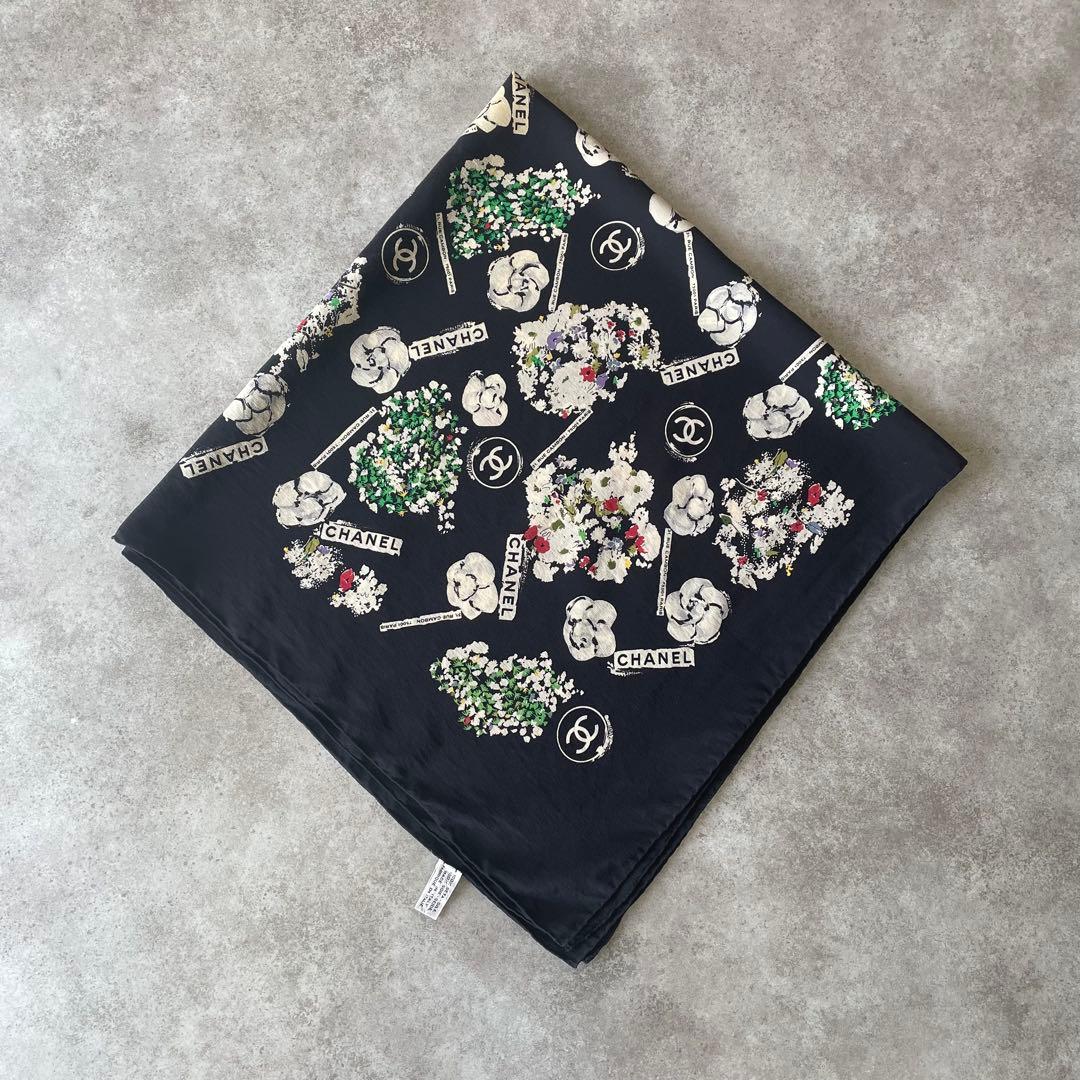 CHANEL シャネル　カメリア　花柄　シルク100% スカーフ ヴィンテージ