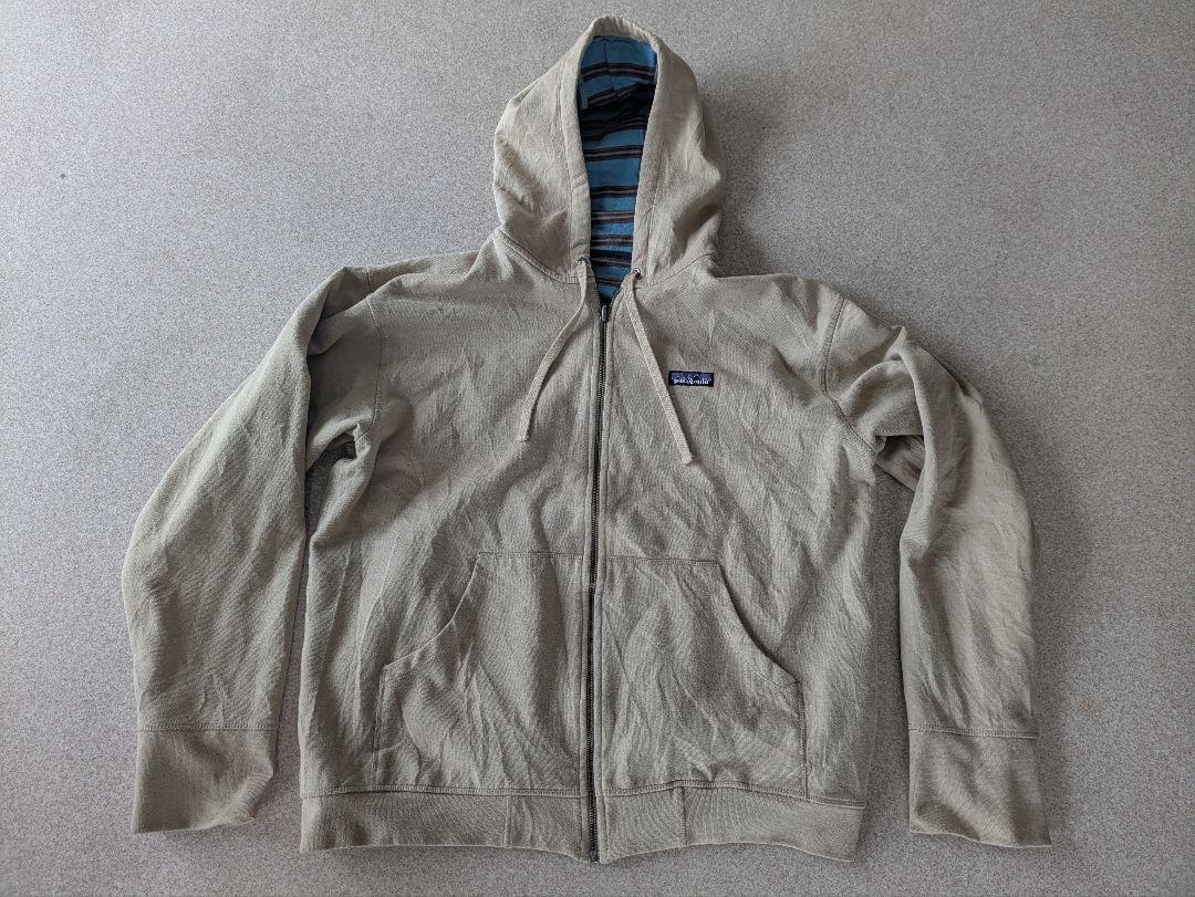 patagonia ベージュ フルジップパーカー