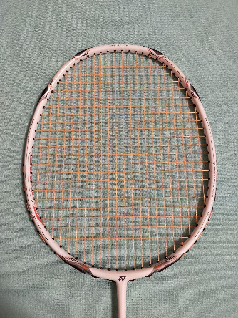 yonex ボルトリック70eチューン ボルトリック70E-tune】VOLTRIC70E-tune〔バドミントン