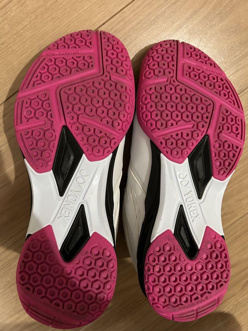 【美品】YONEX バドミントンシューズ ホワイト/ピンク　サイズ24.5