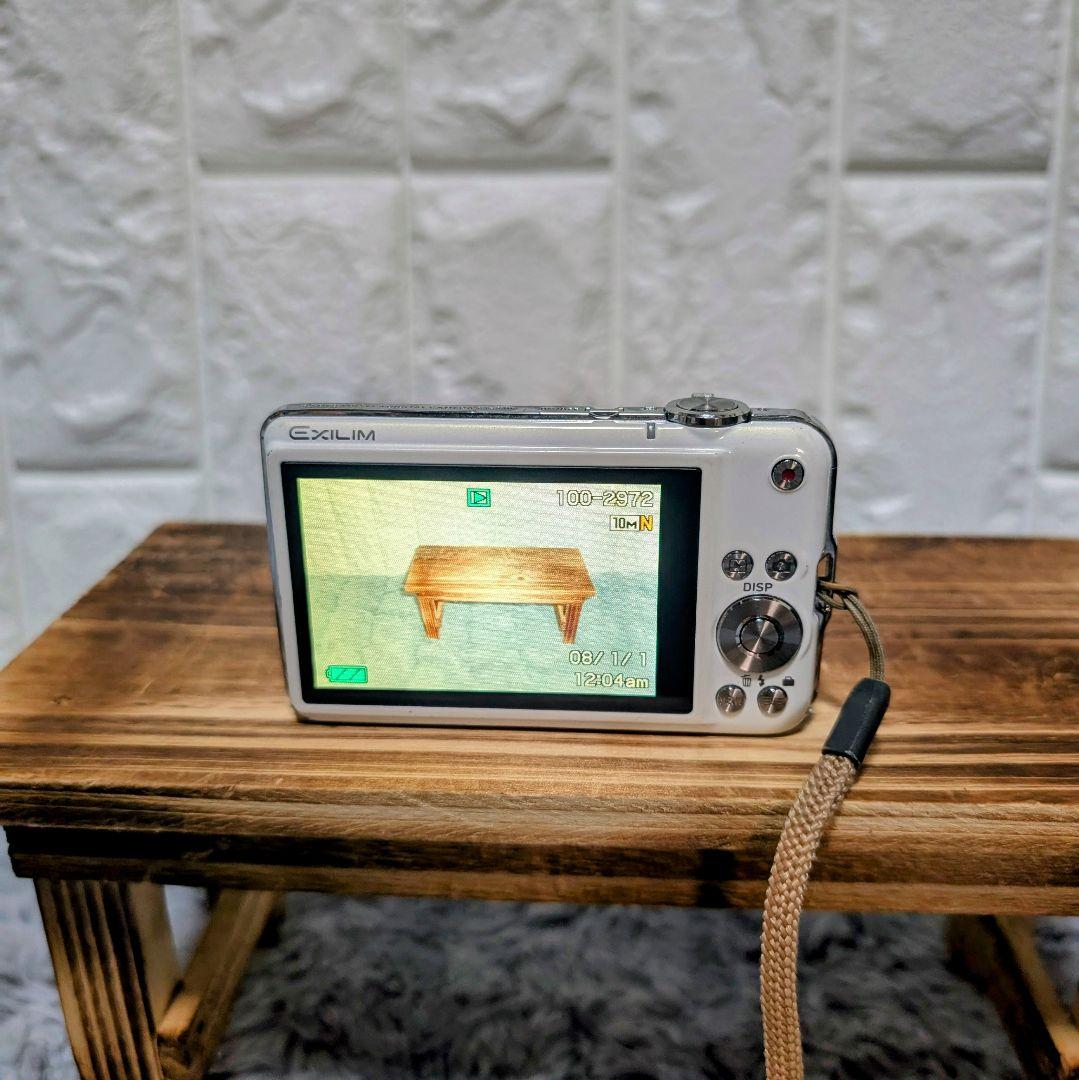 【動作確認済】CASIO EXILIM EX-S10 カシオ　ホワイト